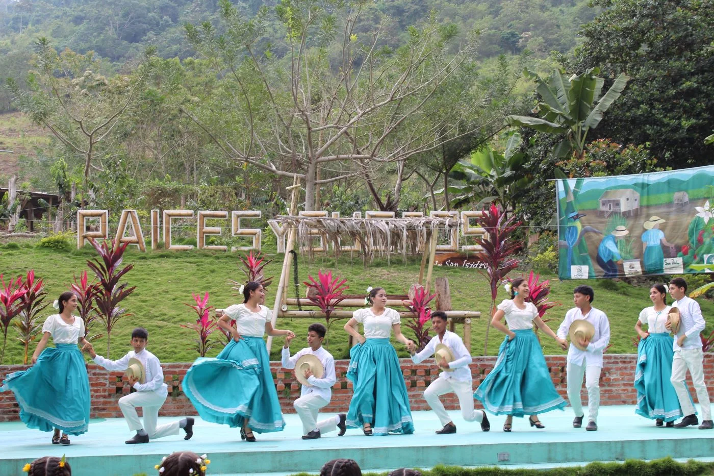 Vive Manabí: del mar al monte (2 Días / 1 Noche)